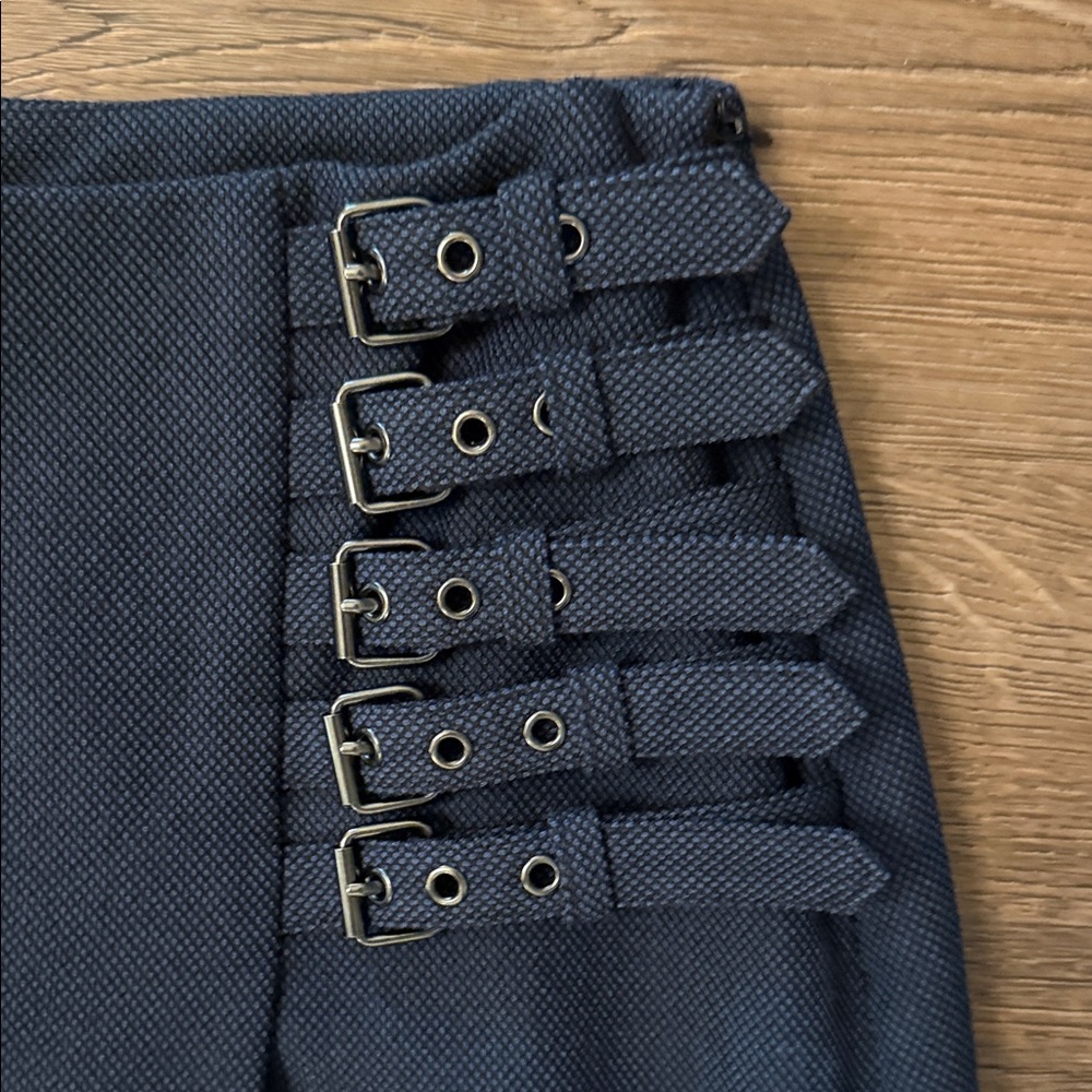 Worthington Navy Pencil faux wrap Skirt with Buckle Accents size 6 - Picture 3 of 6